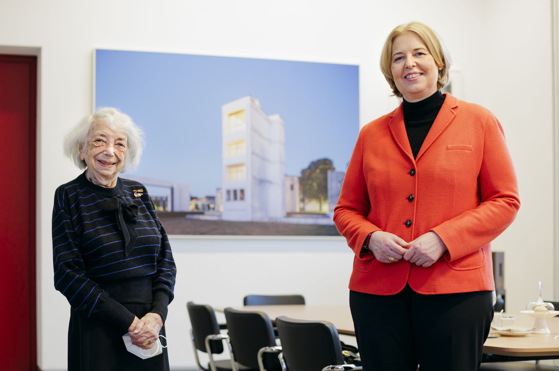 Bundestagspräsidentin Bärbel Bas (SPD) empfängt Margot Friedländer