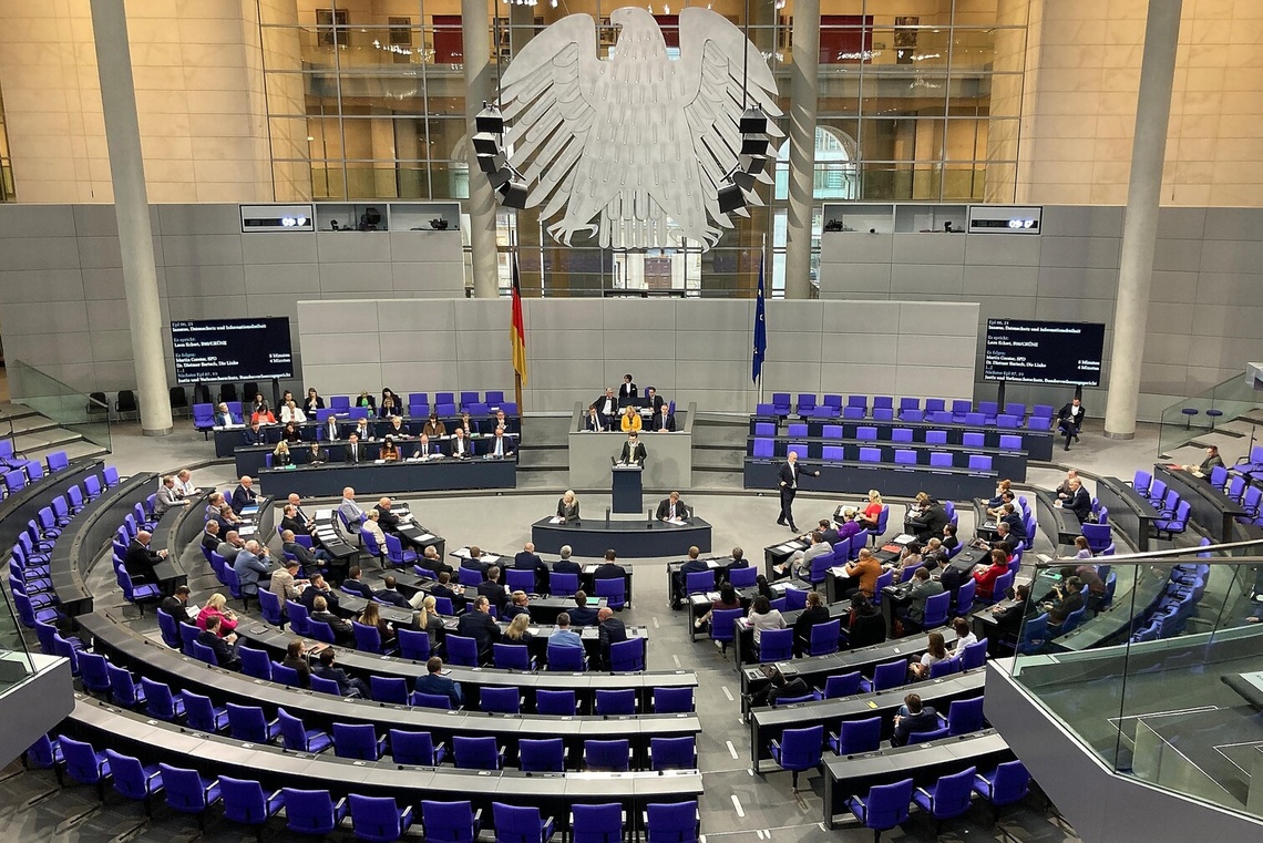 Blick auf das Plenum im Bundestag