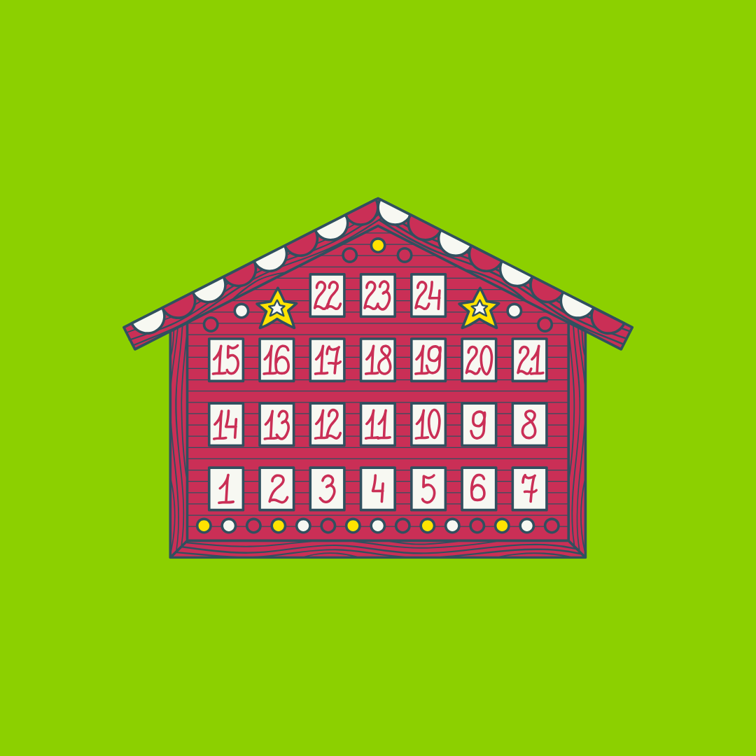 Rotes gemaltes Häuschen mit Adventskalendertürchen auf grünem Hintergrund