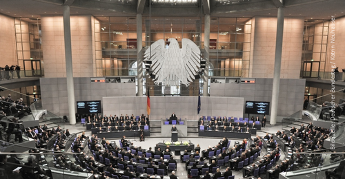 Plenarsaal mit Bundesadler